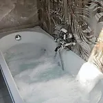 Πανσιόν Galli & Pool Castelmarte