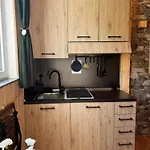 Galli & Pool Πανσιόν Castelmarte