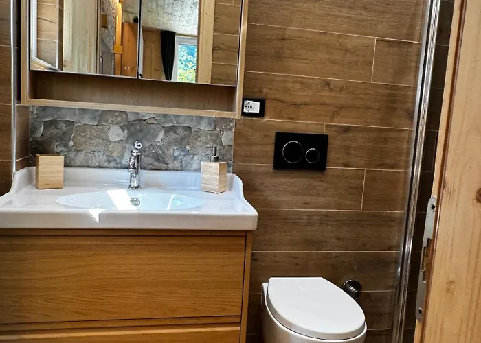 Πανσιόν Galli & Pool Castelmarte